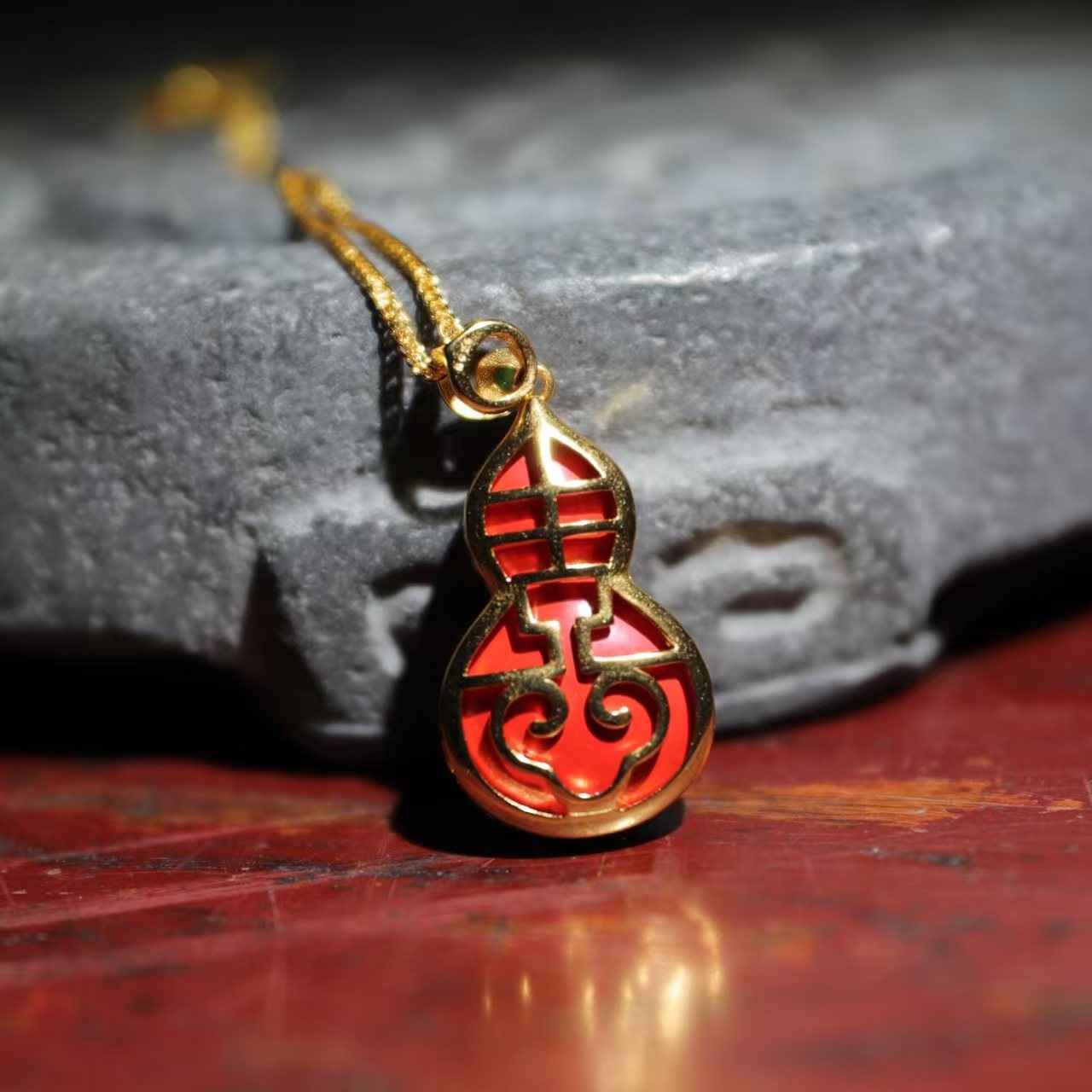 Cinnabar Gold-Plated Hulu Pendant – Fortune & Spiritual Safeguard