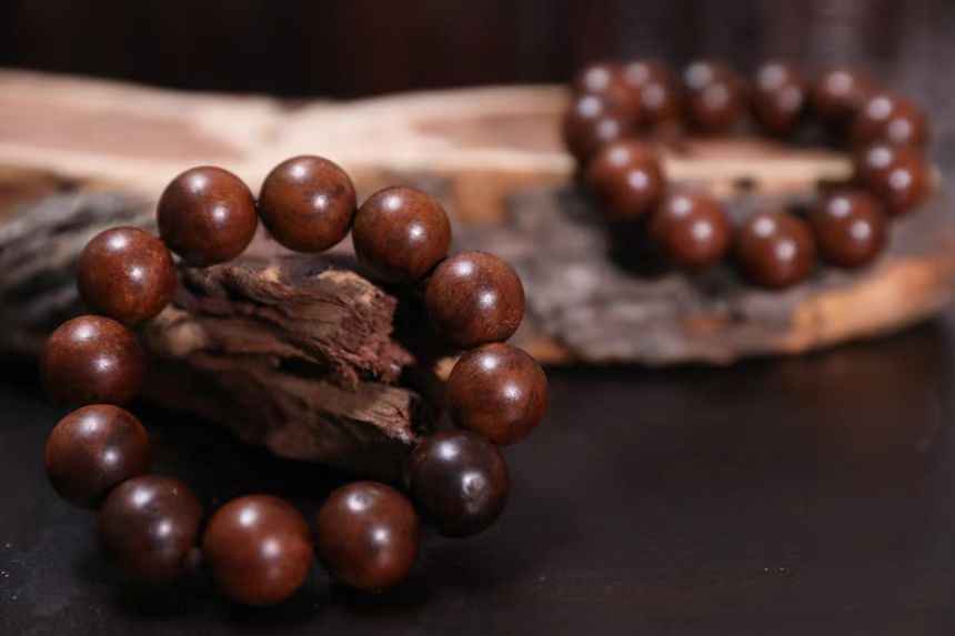 Lightning-Struck Jujube Wood 12-Bead Sacred Mala – Taoist Energy Talisman (2cm Beads)