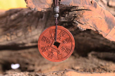 Lightning-Struck Jujube Wood Mountain Spirit Talisman Coin – Sacred Amulet for Protection & Blessings (4.6cm Diameter)