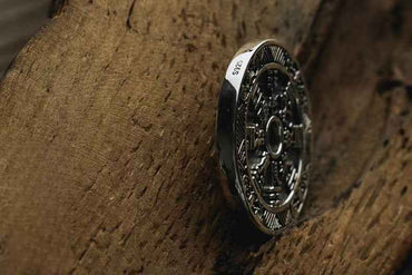 Shan Gui Talisman Coin – S925 Sterling Silver Retro Amulet (34×34×3mm)