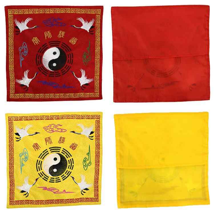 Crane-Embroidered Sacred Altar Cloth – Premium Jacquard Ritual Fabric (37x37cm)
