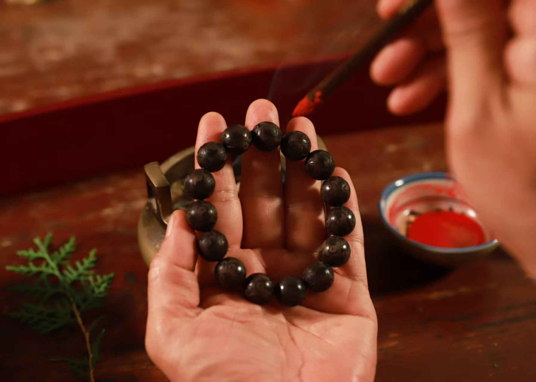 Ebony Taiji Bagua Bracelet - Yin Yang Carved Wooden Beads with Cosmic Harmony (15mm/20mm Sizes)