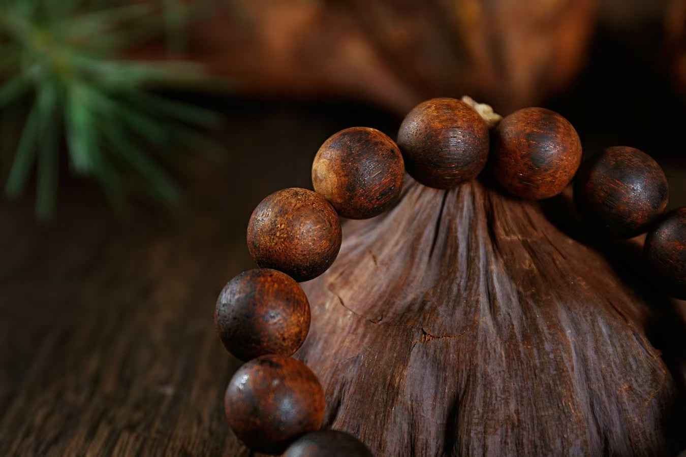 Jiang Zhen Xiang 15-Bead Prayer Bracelet – Dark Oil-Hemp Mala (15×15mm)