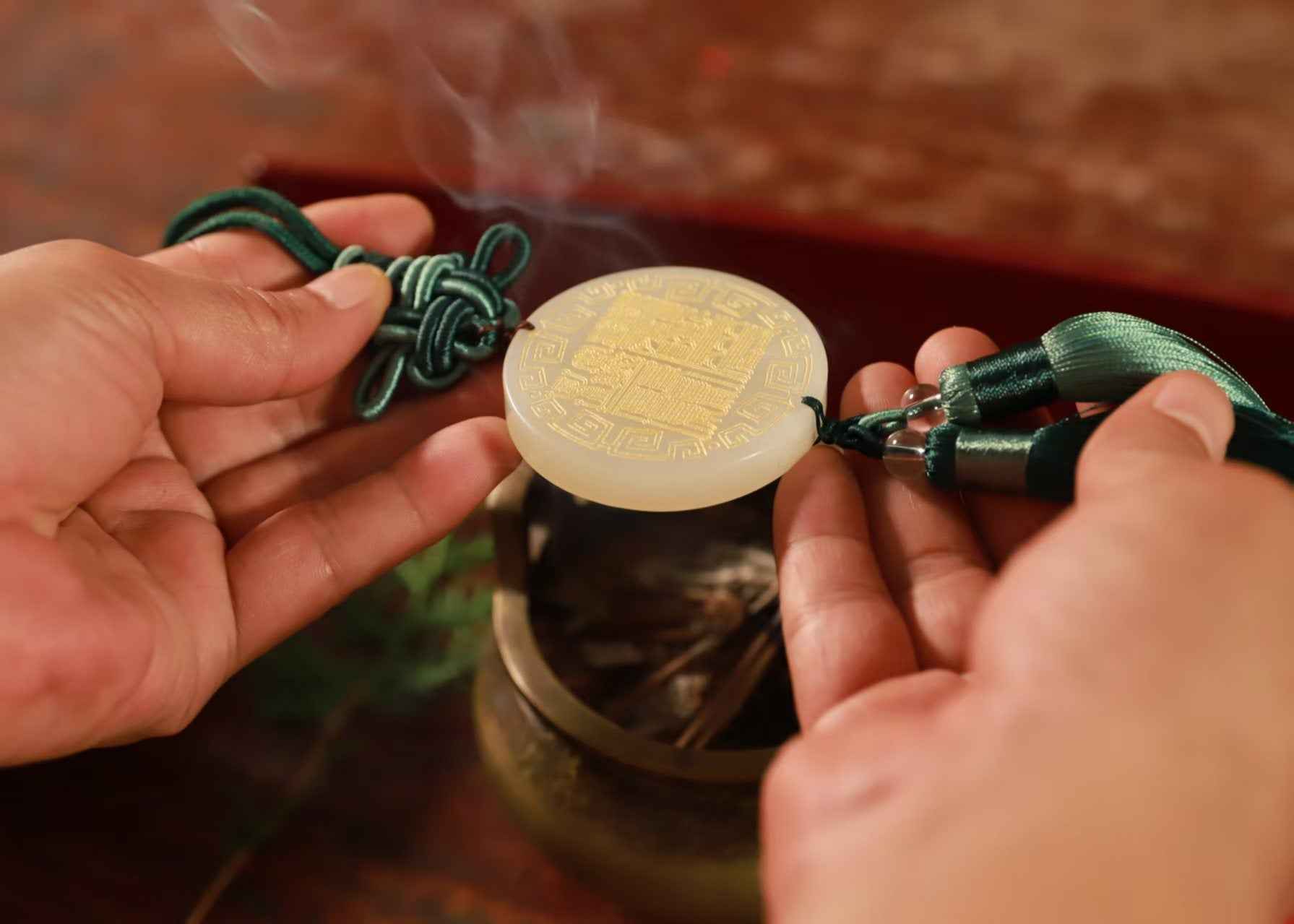 Natural Xiuyan Jade Harmony Pendant – Unity & Spiritual Alignment