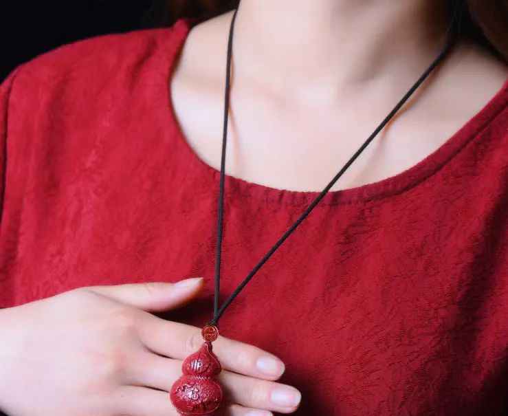 Purple-Gold Cinnabar Hulu Pendant – Fortune, Health & Spiritual Safeguard